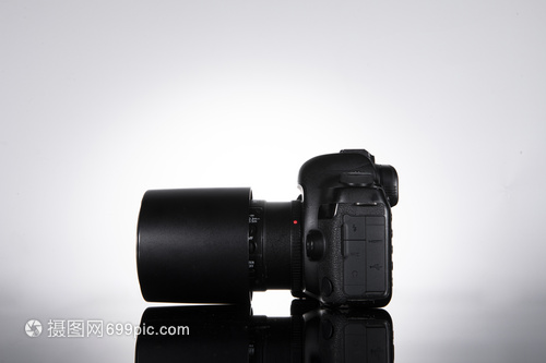 相机与微距镜头视角下的新能源技术开发